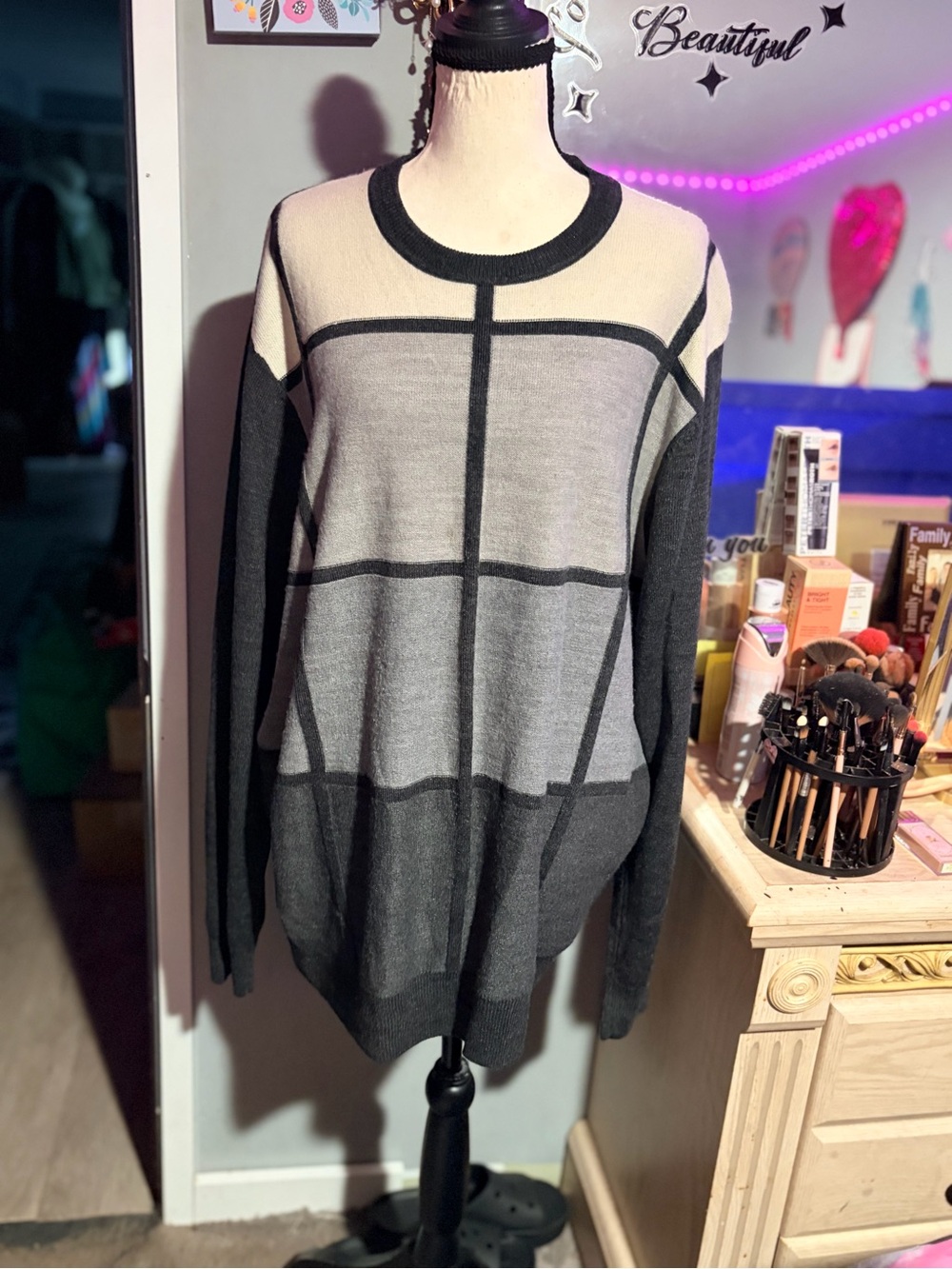 NWOT Dockers Gray & Cream Windowpane Crewneck Sweater- XL